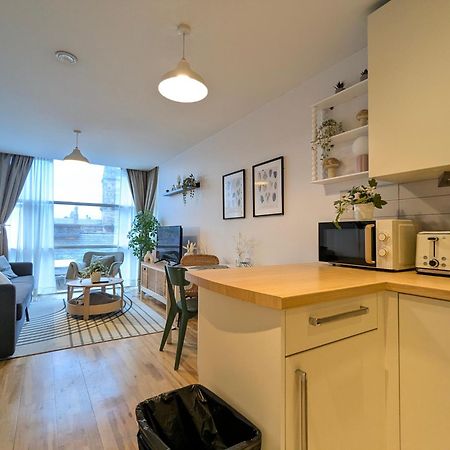 City Centre Morden 1-Bedroom Apt Near Dock リヴァプール エクステリア 写真