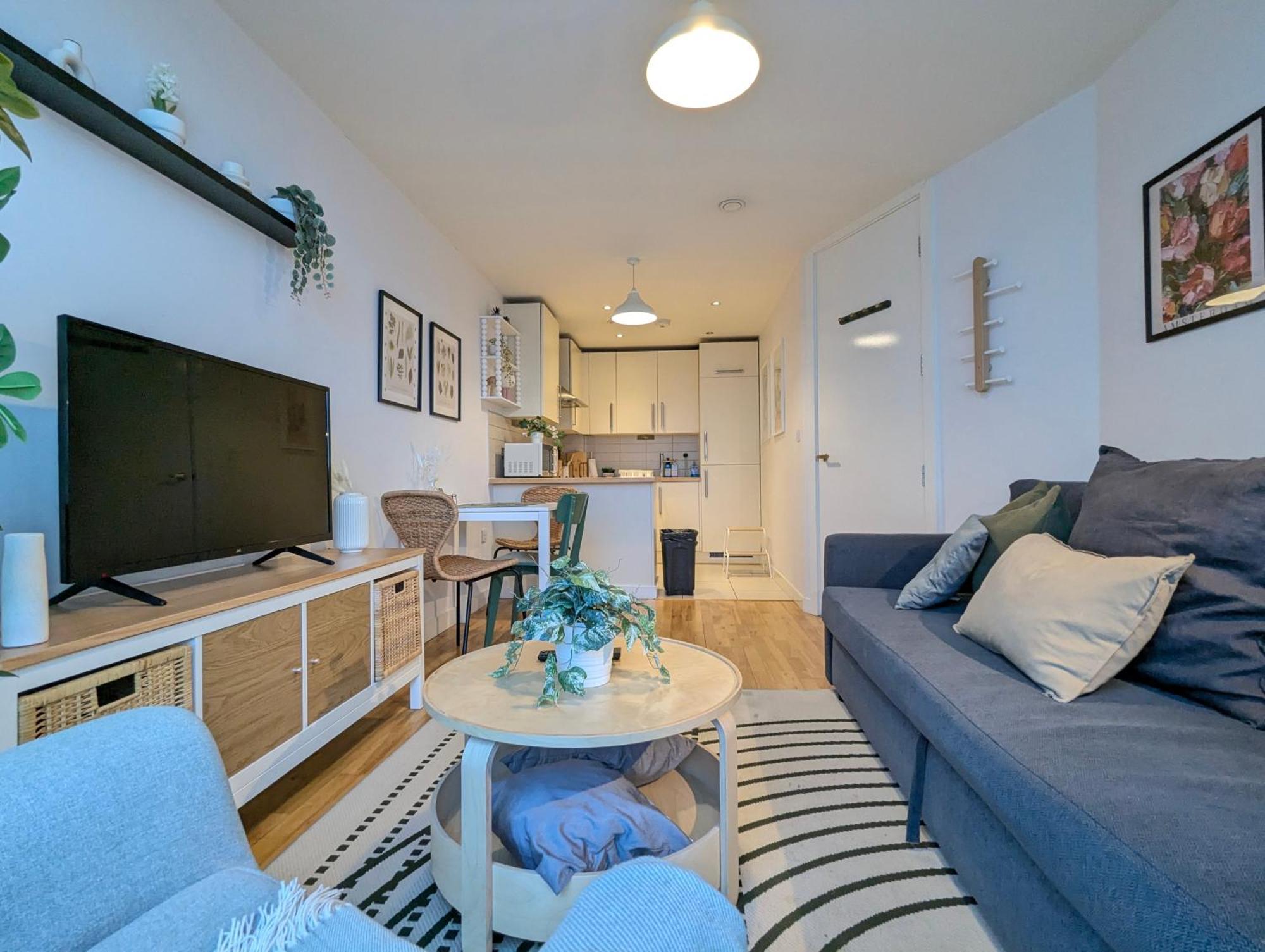 City Centre Morden 1-Bedroom Apt Near Dock リヴァプール エクステリア 写真