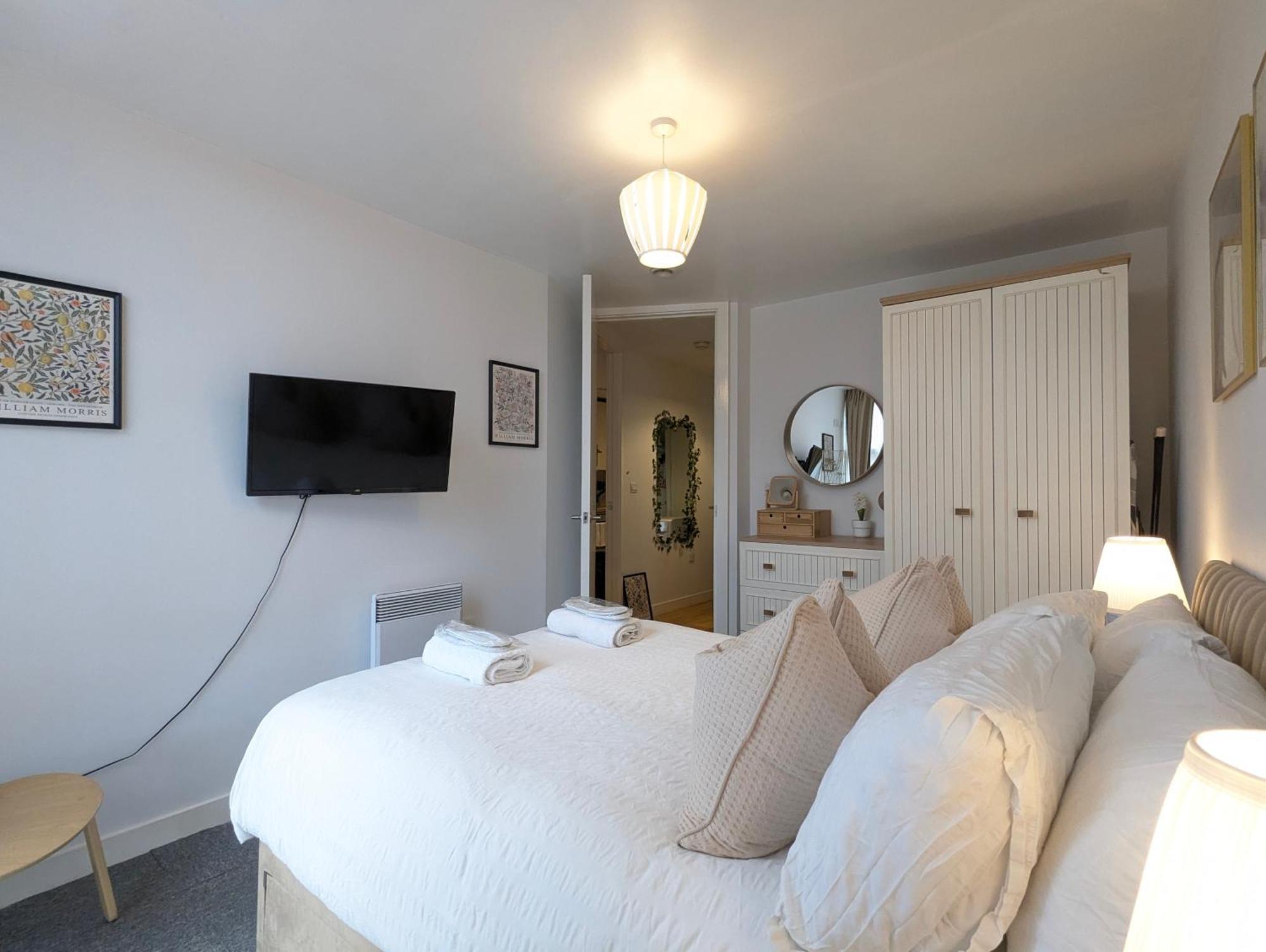 City Centre Morden 1-Bedroom Apt Near Dock リヴァプール エクステリア 写真