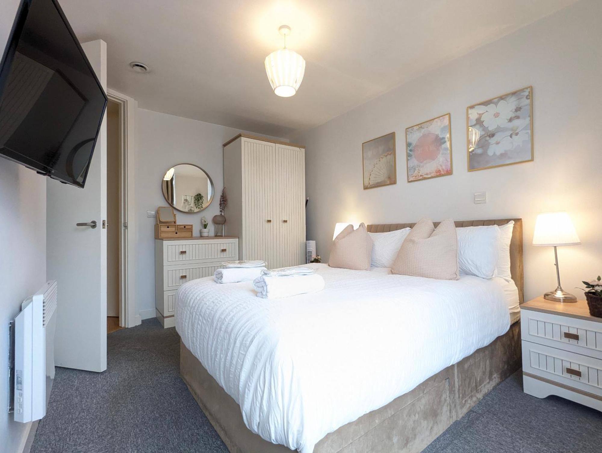 City Centre Morden 1-Bedroom Apt Near Dock リヴァプール エクステリア 写真